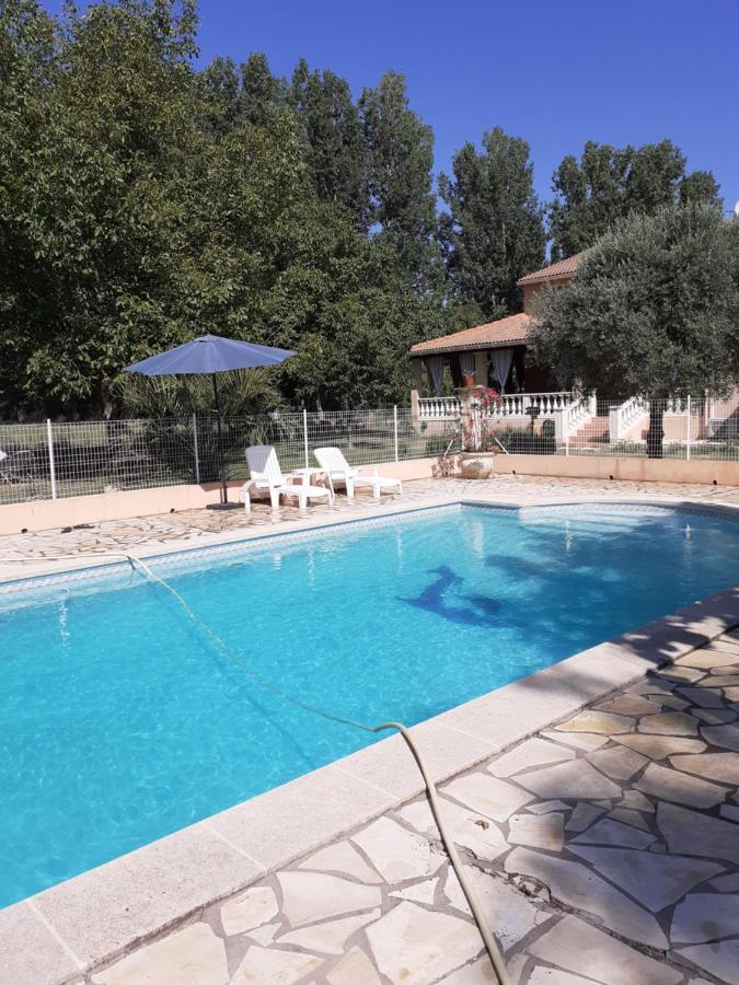 B&B Gite D'Ayran Saint-Quentin-la-Poterie Buitenkant foto