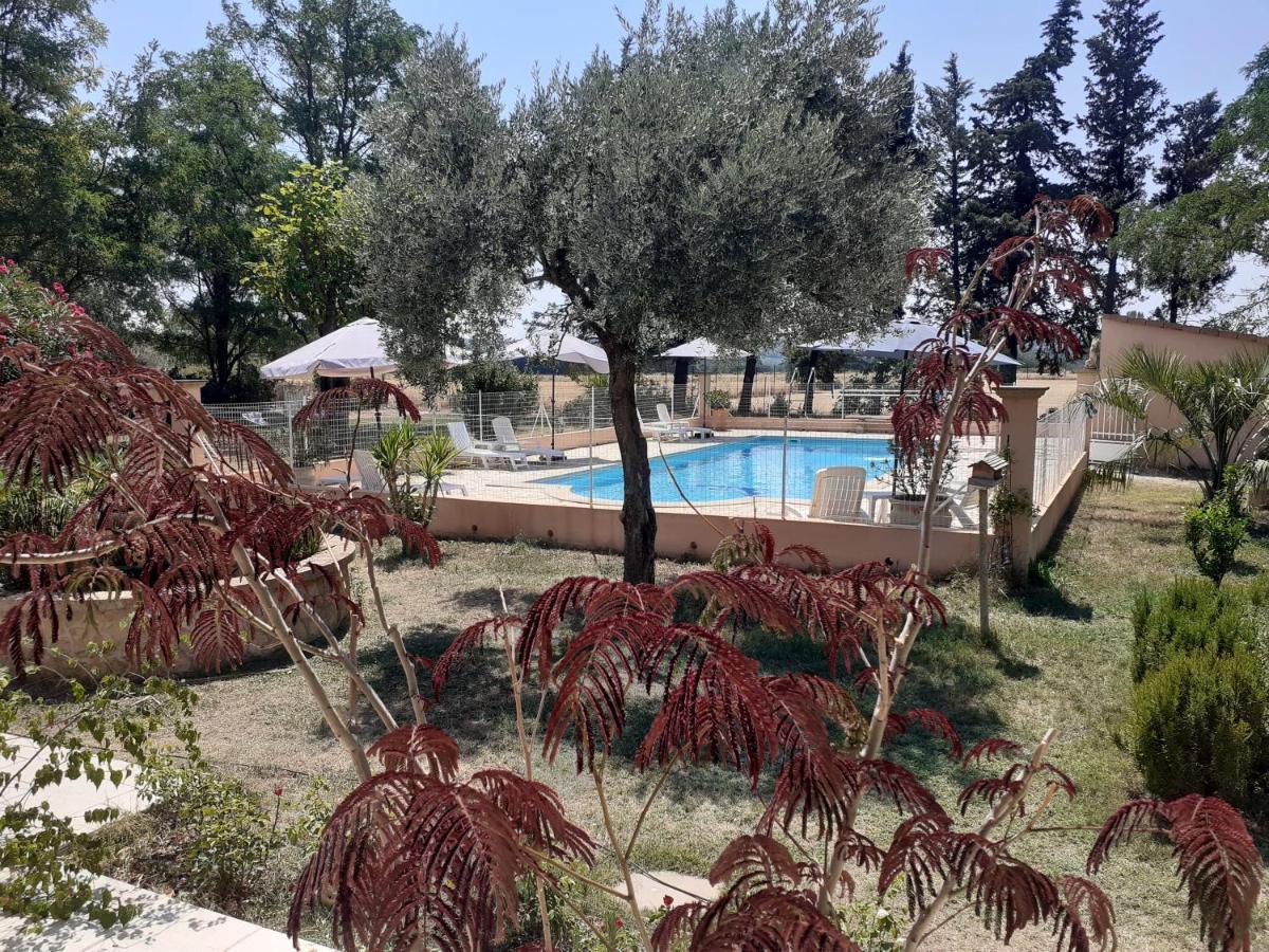B&B Gite D'Ayran Saint-Quentin-la-Poterie Buitenkant foto