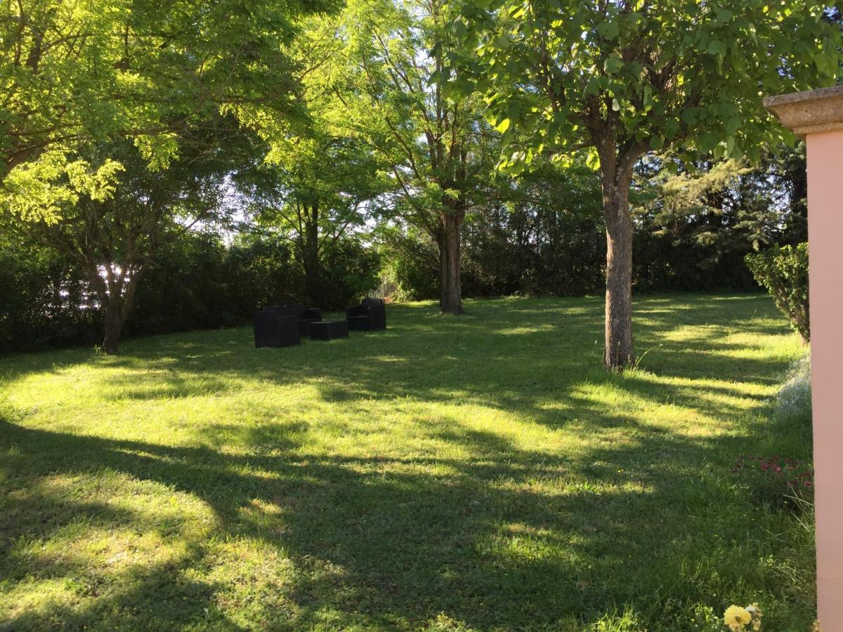 B&B Gite D'Ayran Saint-Quentin-la-Poterie Buitenkant foto