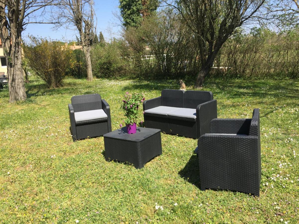 B&B Gite D'Ayran Saint-Quentin-la-Poterie Buitenkant foto
